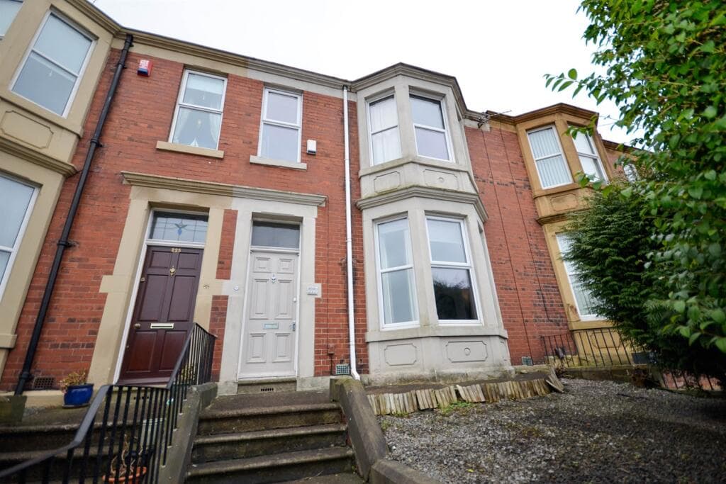 Durham Road, Low Fell, NE9